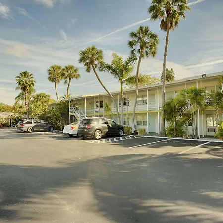 Regency Inn & Suites Sarasota-3