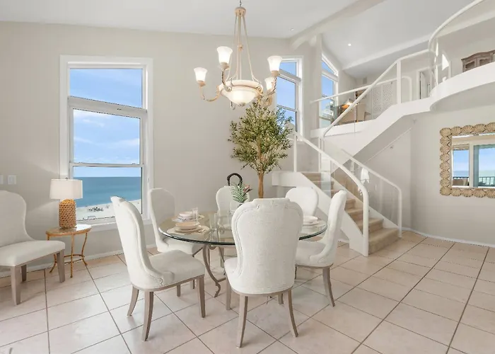 Siesta Breakers Penthouse On The Beach